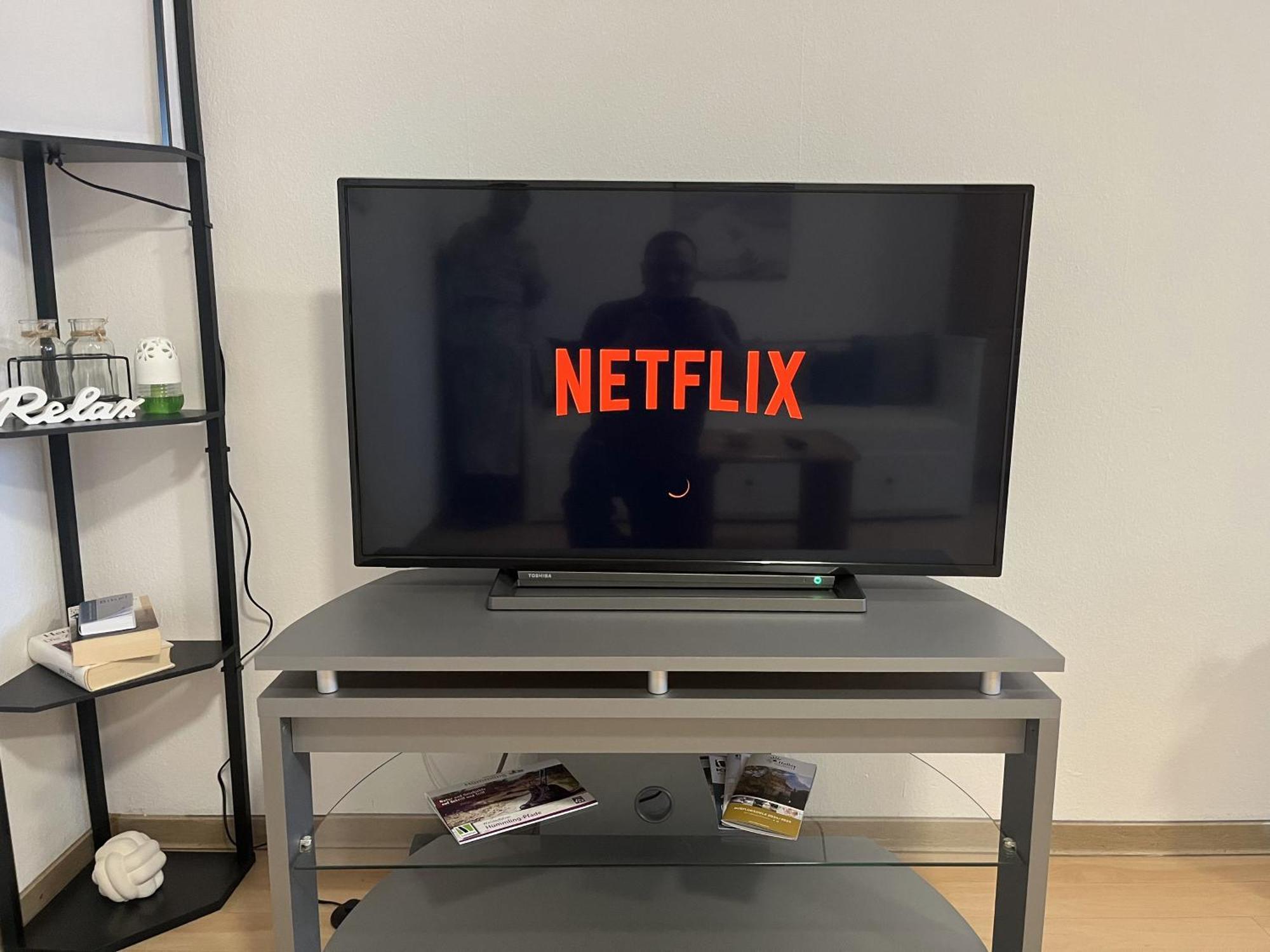 Neu Apartment In Schloss Naehe,Parkplatz, Netflix Sogel Bagian luar foto