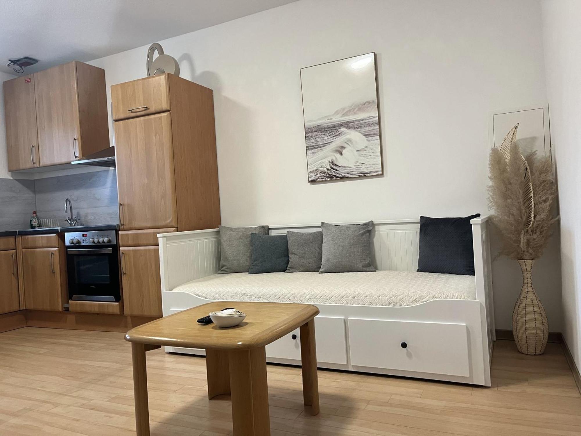 Neu Apartment In Schloss Naehe,Parkplatz, Netflix Sogel Bagian luar foto